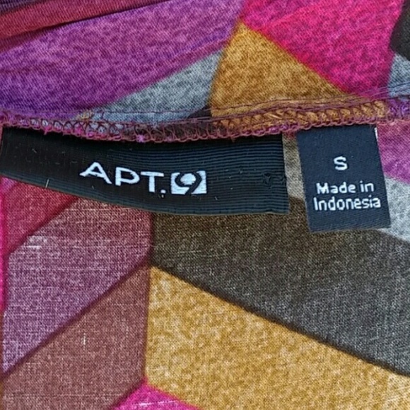 APT9 Pink Gold Black Geo Graphic Print Top - Picture 3 of 5